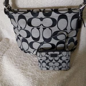 Coach Signature Logo Canvas Leather Shoulder BAG F15067 Black & WRISTLET - 2 PC!